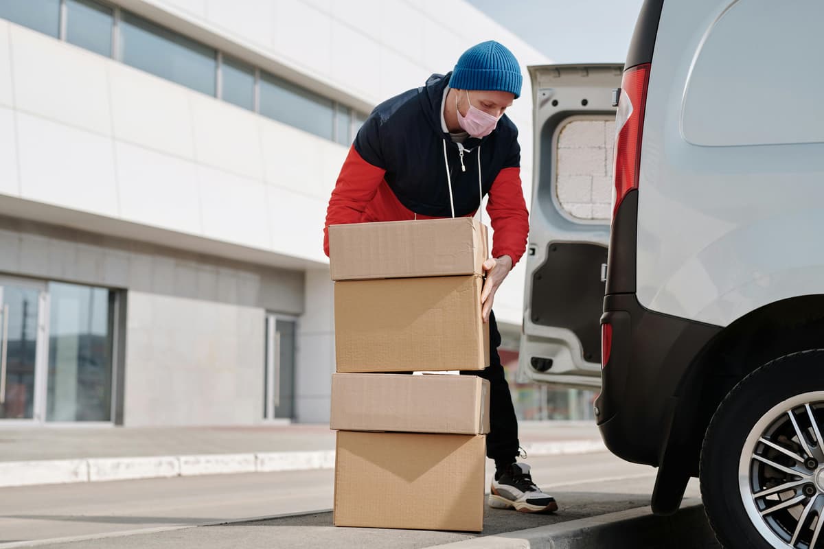 Cargo insurance and shipment handling